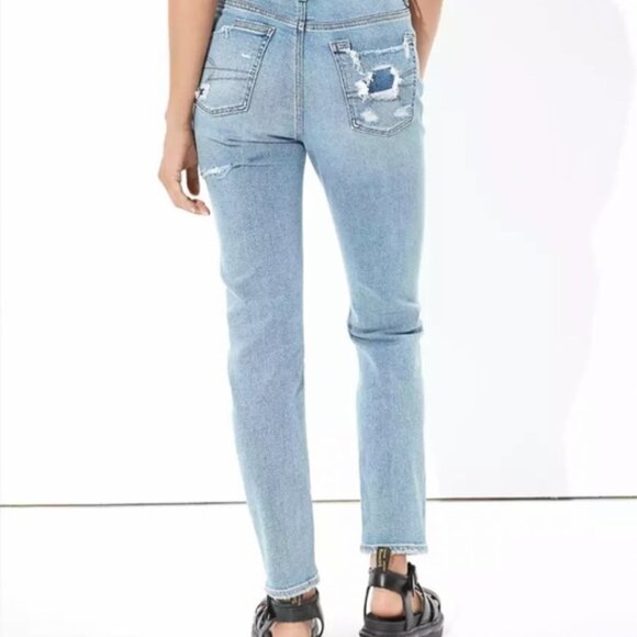 American Eagle Distressed Jeans - Picture 2 of 2